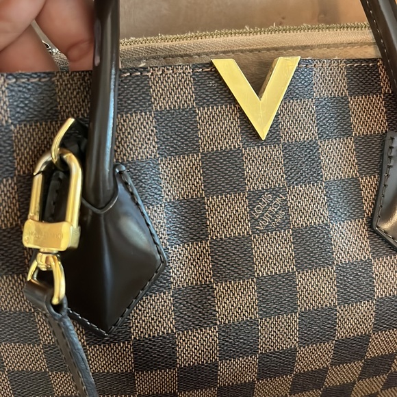 Authentic Louis Vuitton bag - Picture 8 of 11